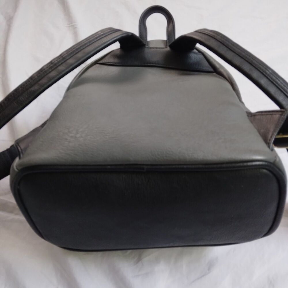 Harry Potter Loungefly Gryffindor Mini Backpack Gray Faux Leather Cosplay - Picture 11 of 12